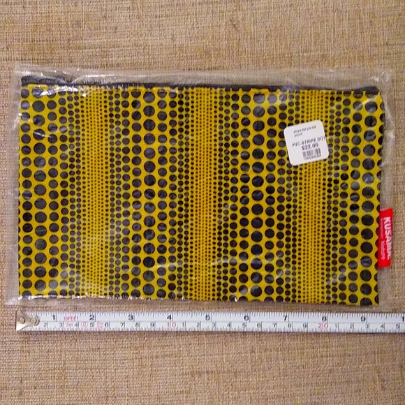 One Yayoi Kusama Zip Pouch -- - Picture 3 of 8